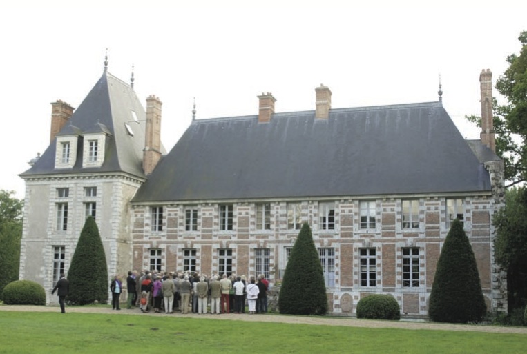 Chateau-de-Droué.jpg